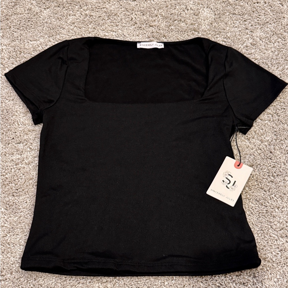 Juniors black short sleeved square neck top.